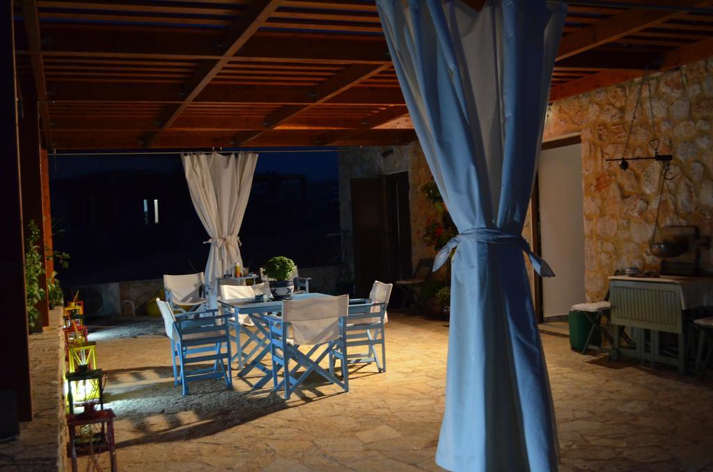 Villa Romanza Beach Villa Chalki Town Bilik gambar